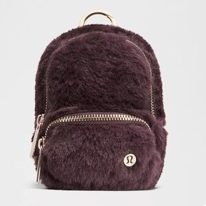 NWT Lululemon Everywhere Nano Backpack
Plush Fleece